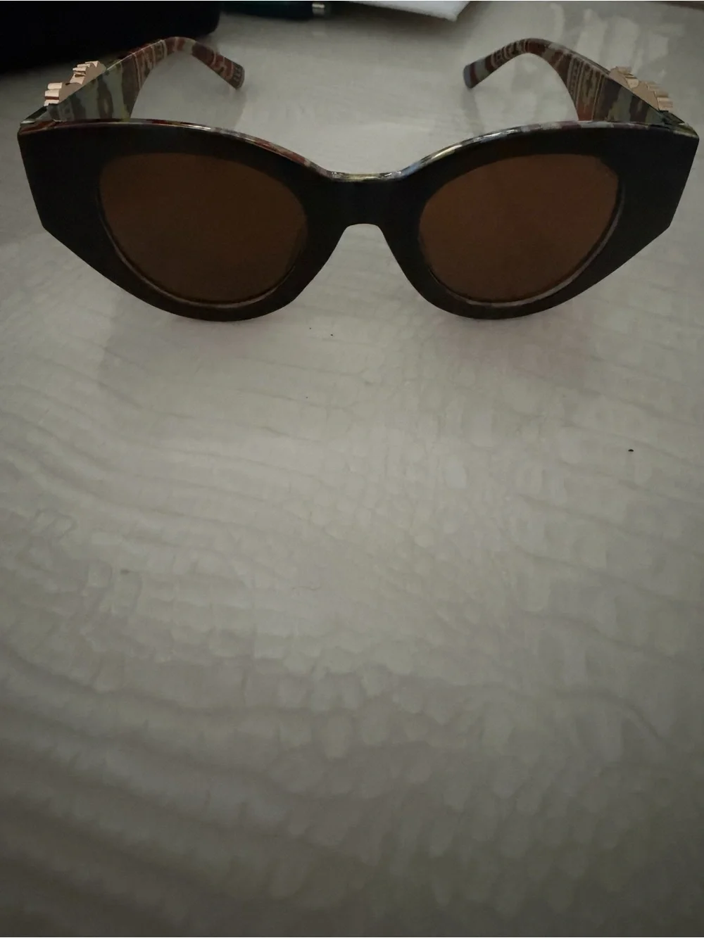 Source Unknown Brown Round Women's Sunglasses with Patterned Temples